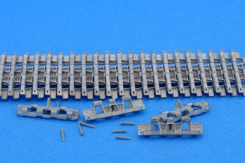 T-54-1 and AT-T Masterclub 1/35th MTL 35075 Tracks for T-44M 