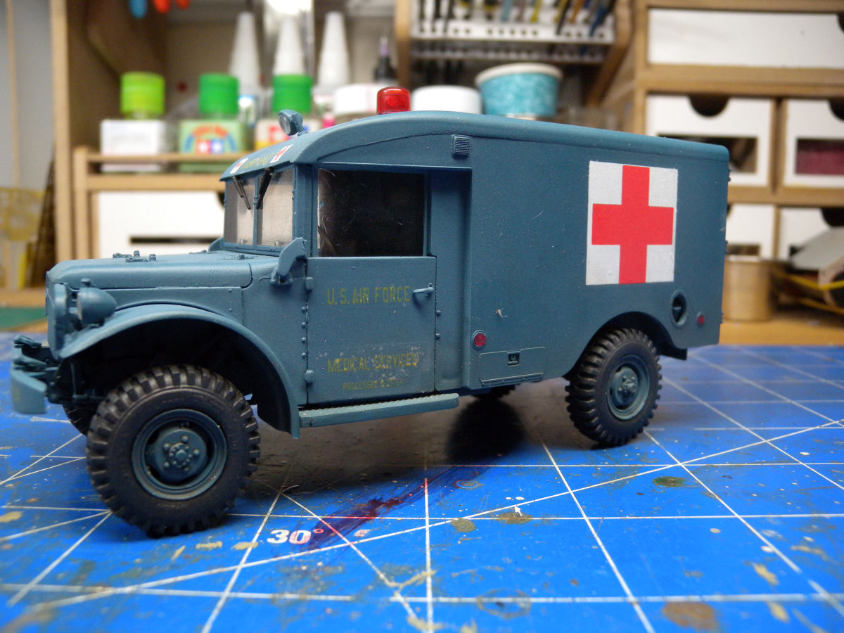 RODEN 811 Dodge M43 3/4 Ton 4x4 Ambulance Truck 1/35 Scale Plastic Model Kit for sale online 