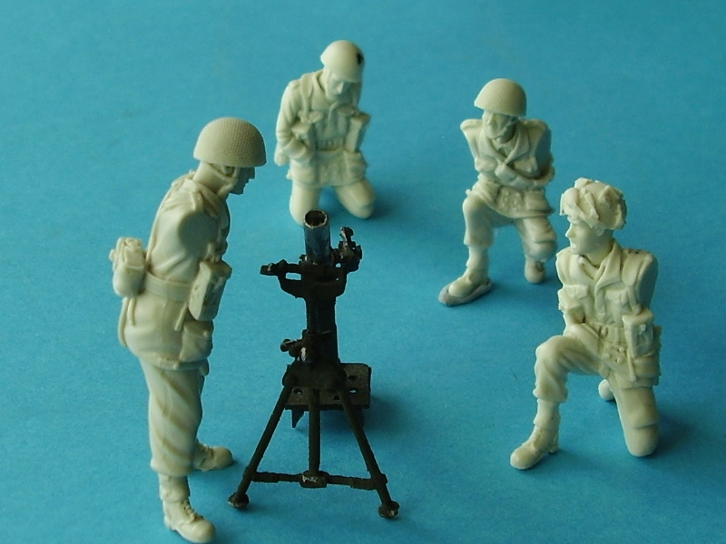 Resicast 1/35 3 Inch Mortar 3 pieces - 2 in firing position & 1 folded 352223 